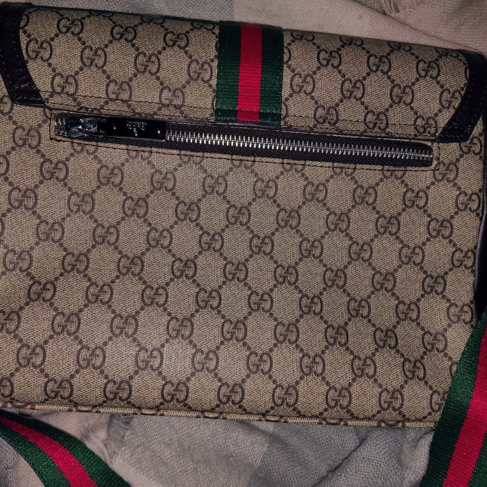 Gucci Beige and Brown Crossbody Bag - Authenticity Not Guaranteed - Picture 2 of 6